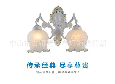 European Petal Wall Lamp – Elegant Gold Single-Head Wall Light for Bedroom, Living Room, and Corridor