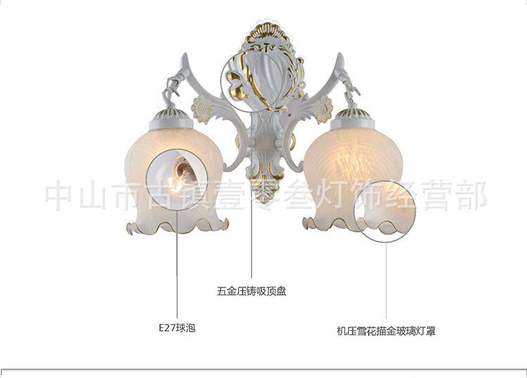 European Petal Wall Lamp – Elegant Gold Single-Head Wall Light for Bedroom, Living Room, and Corridor