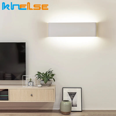 Modern Wireless Wall Sconce with Dimmable LED Lighting and Remote Control – Perfect for Bedroom, Living Room, or Foyer