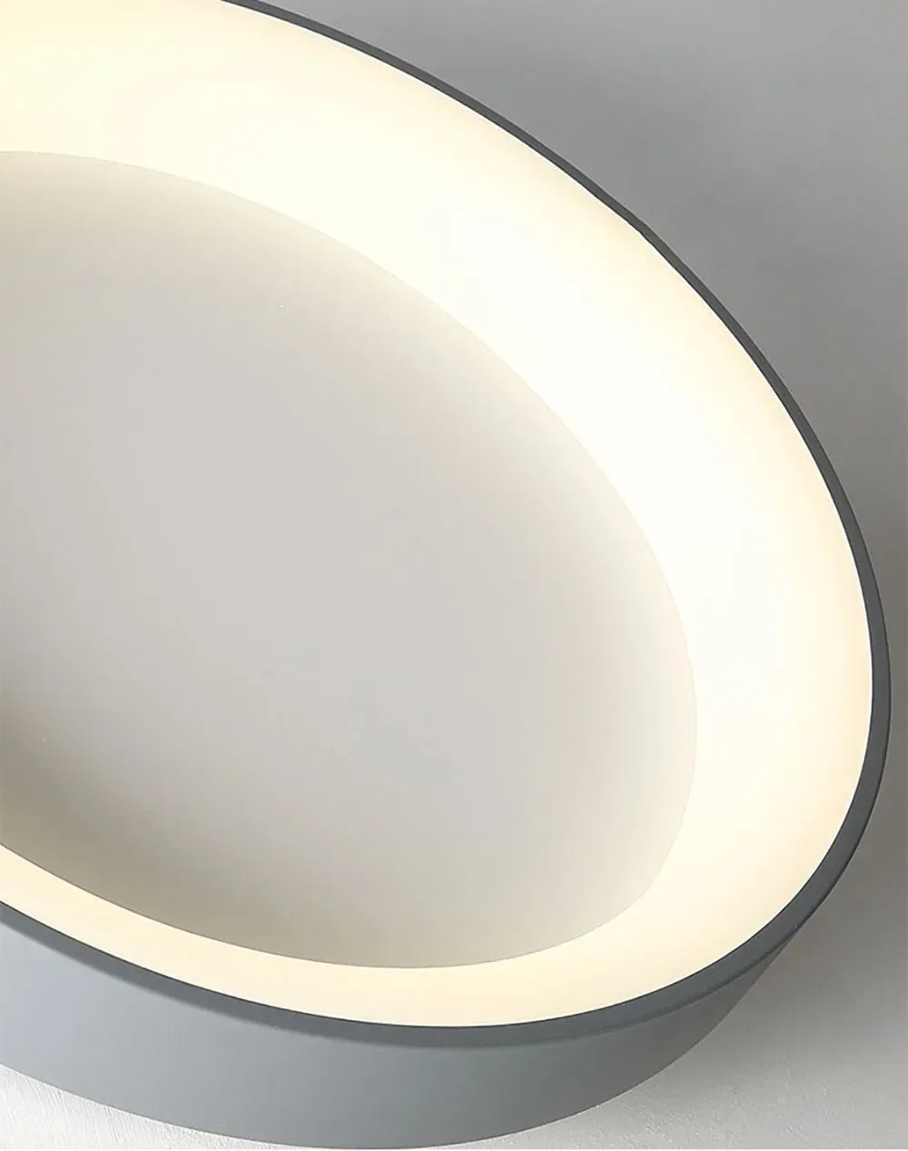 Nordic Modern LED Ceiling Light – Sleek Round Fixture for Indoor Spaces