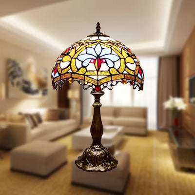 European Tiffany Table Lamp - Retro Elegance for Mediterranean-Inspired Spaces