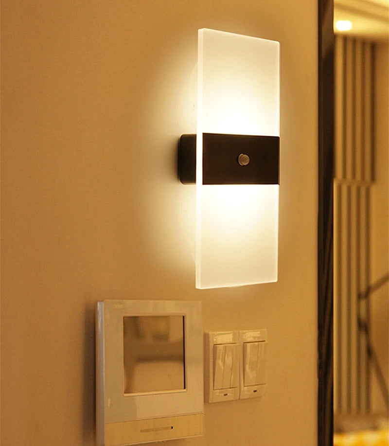 Motion Sensor Wireless LED Wall Lamp – Versatile Indoor Lighting Solution