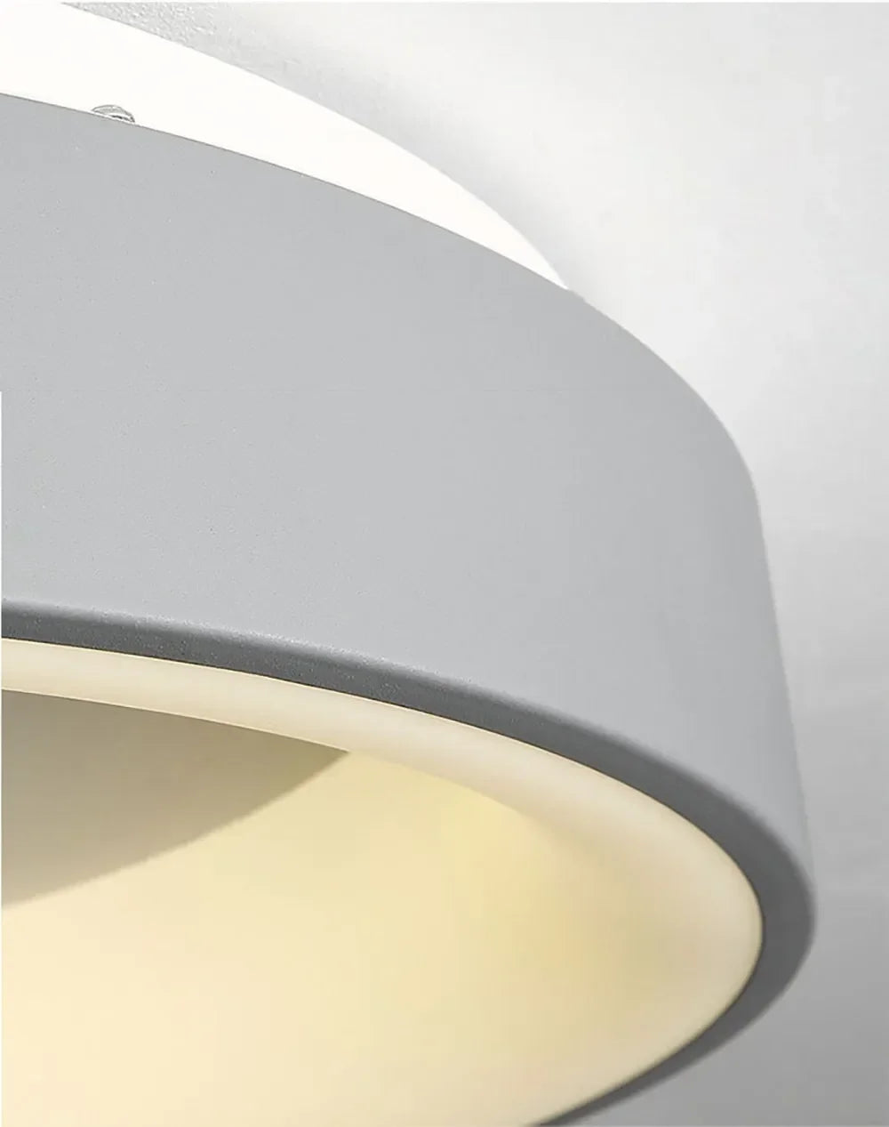 Nordic Modern LED Ceiling Light – Sleek Round Fixture for Indoor Spaces