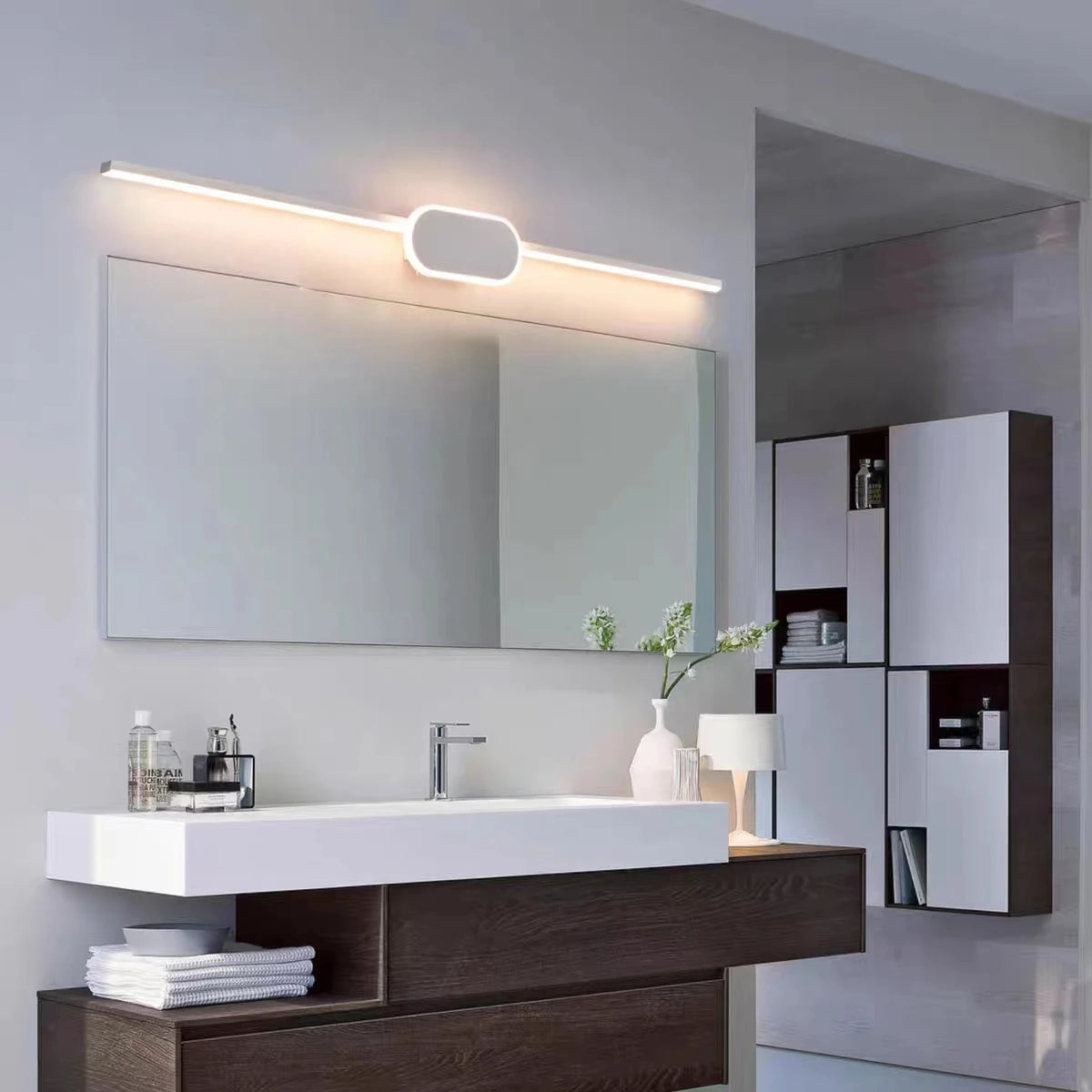 Modern LED Wall Sconce: A Sleek Choice for Bathroom or Mirror Lighting